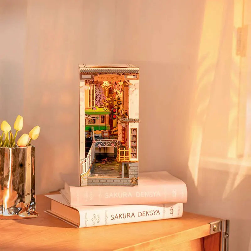 Sakura Densya DIY Book Nook